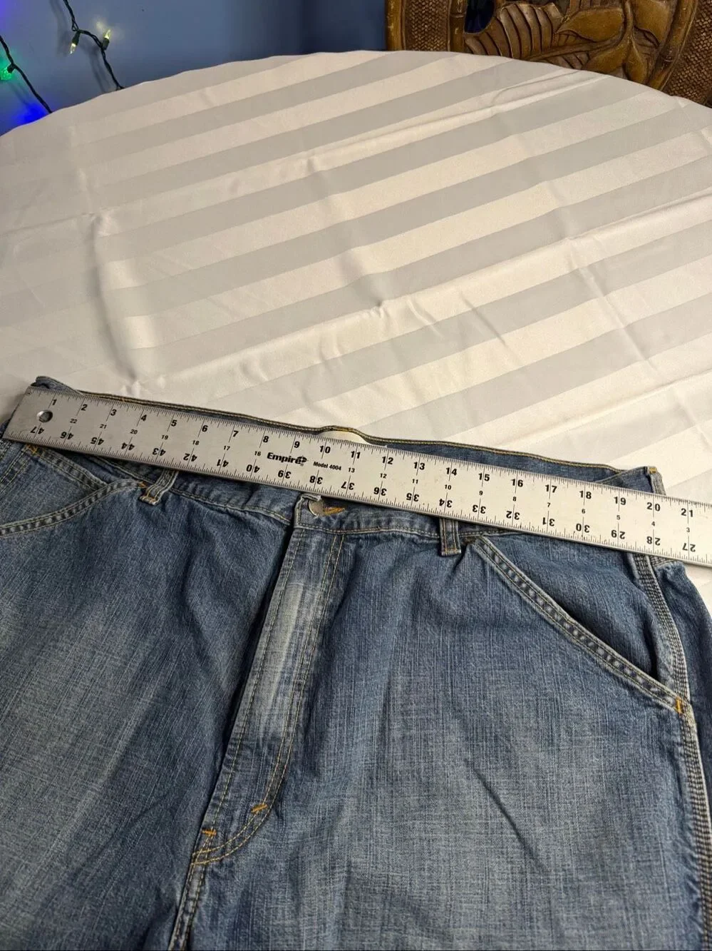 Levi’s Men’s Dark Wash Denim Carpenter Utility Shorts Size 42